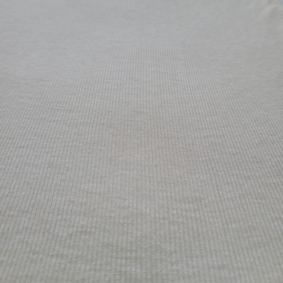 2011 NWOT Lightweight Ribbed Halter Tank Top Small Cream | Old Navy - Picture 13 of 14